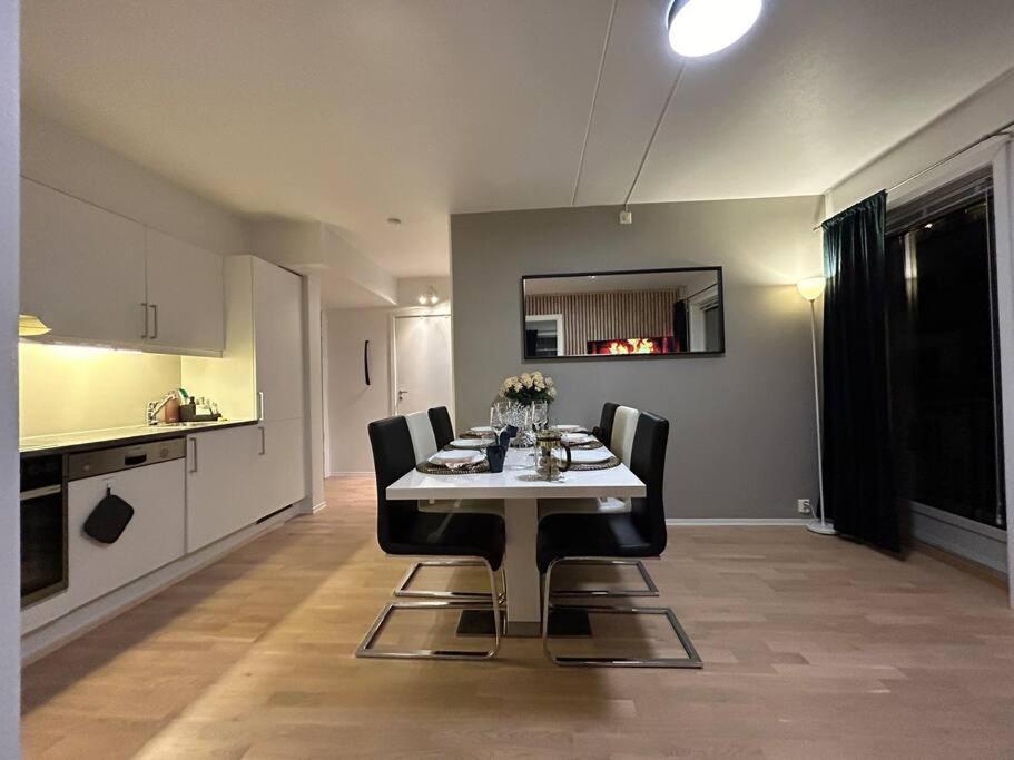 Cozy, Lux, 3Br, Super Central, Family Apt Oslo Exterior photo